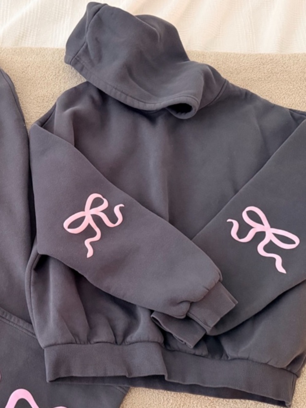 Edikted Bonney Bow Charcoal Grey Sweatshirt Pink Bow Accents -Large